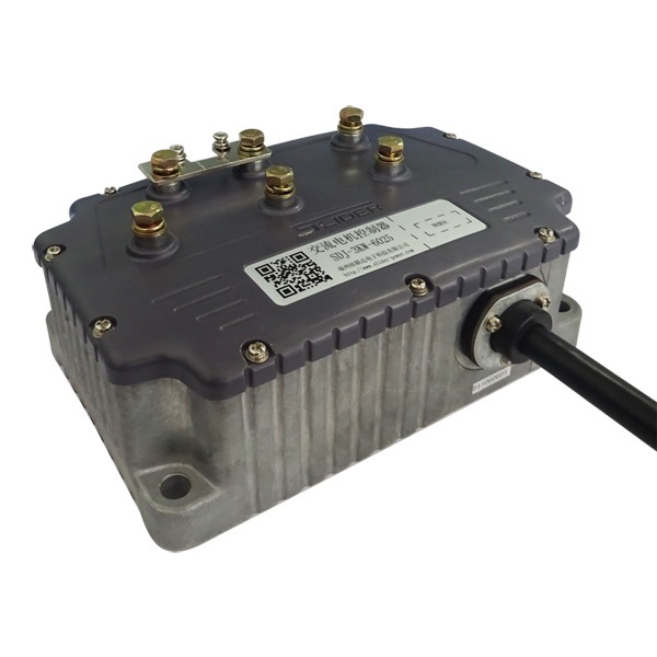 新能源汽车电机控制器安装位置在发动机舱