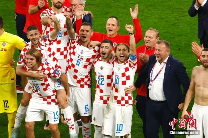 卡塔尔世界杯收官战：法国阿根廷巅峰对决，赛