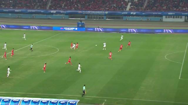 中超第3轮河南武汉三镇1-1握手言和 VAR判罚引发争