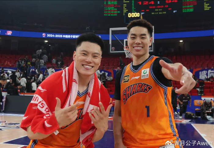 李添荣高效输出助上海男篮登顶 国家队席位或成