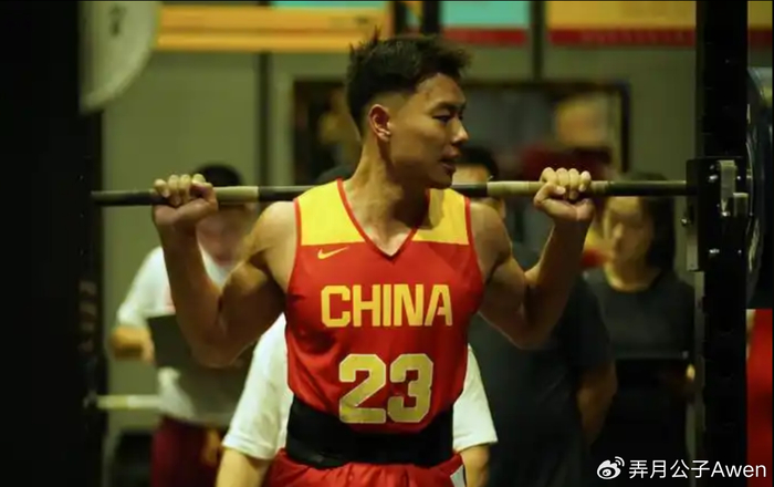 李添荣高效输出助上海男篮登顶 国家队席位或成