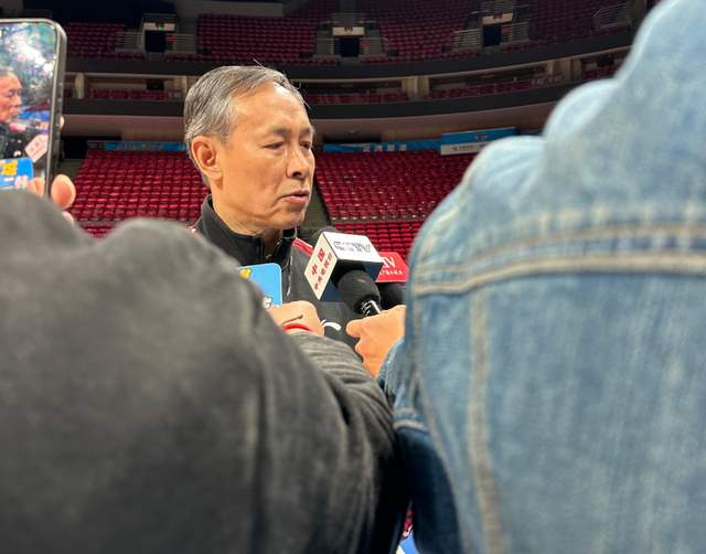 北京双星伤缺 雷蒙复出迎战同曦